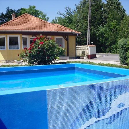 Gyenesdiás Tulipan Bungalow Camping Resort المظهر الخارجي الصورة