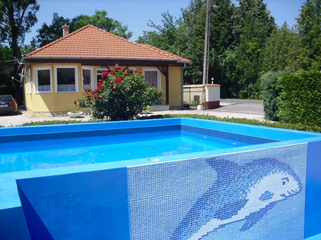 Gyenesdiás Tulipan Bungalow Camping Resort المظهر الخارجي الصورة