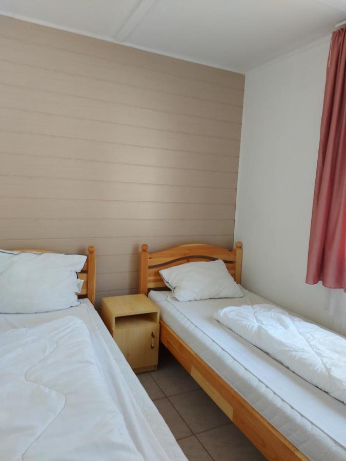 Gyenesdiás Tulipan Bungalow Camping Resort المظهر الخارجي الصورة