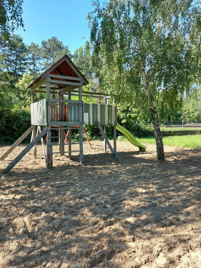 Gyenesdiás Tulipan Bungalow Camping Resort المظهر الخارجي الصورة