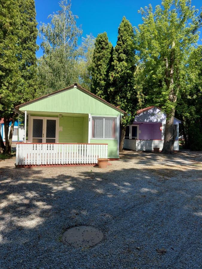Gyenesdiás Tulipan Bungalow Camping Resort المظهر الخارجي الصورة